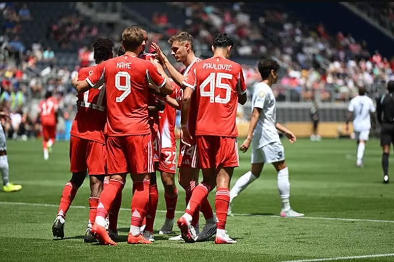 بايرن ميونخ ضد أوكلاند سيتي